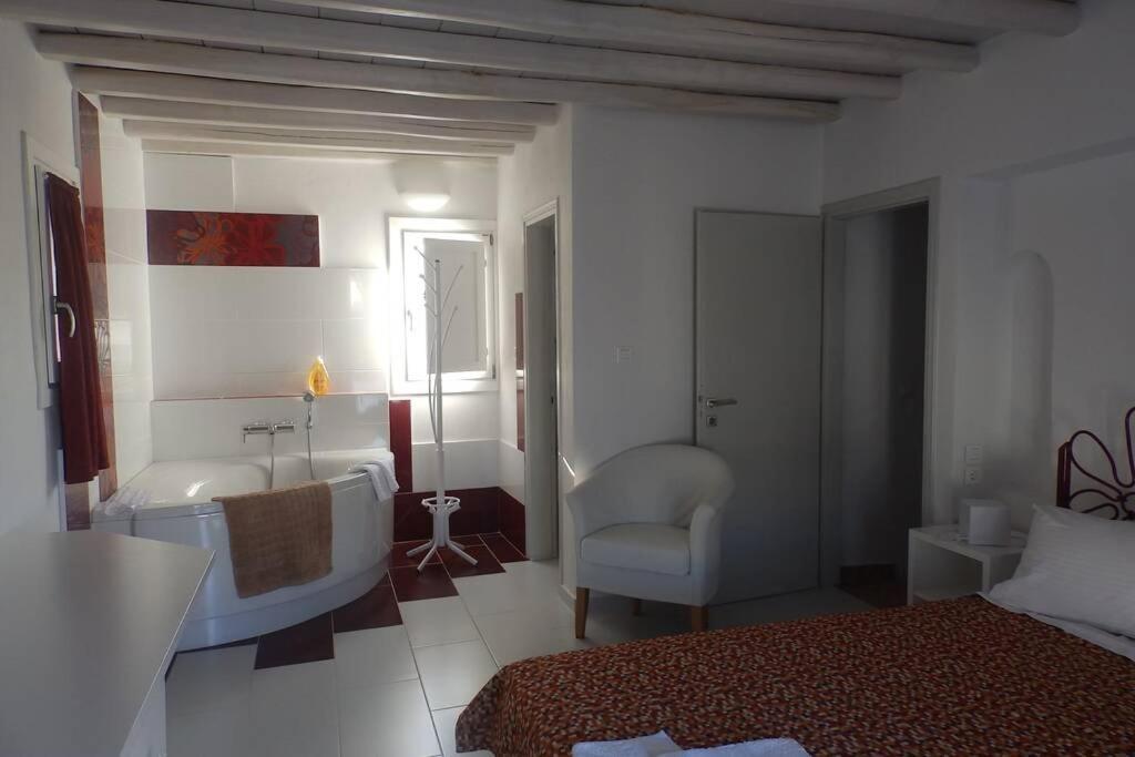 Mykonos Ornos Redocher Home Bagian luar foto